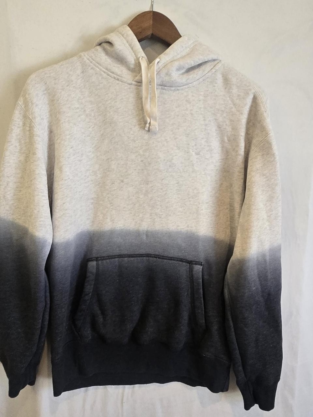 Hollister Men's Gray-to-Black Ombre Pullover Hoodie